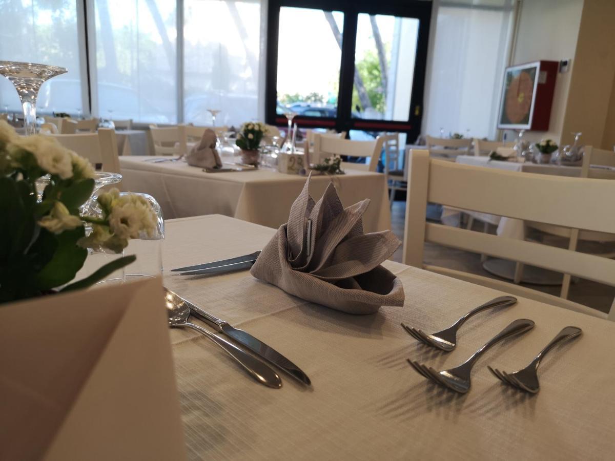 מרינה די מסה Hotel Virginia מראה חיצוני תמונה